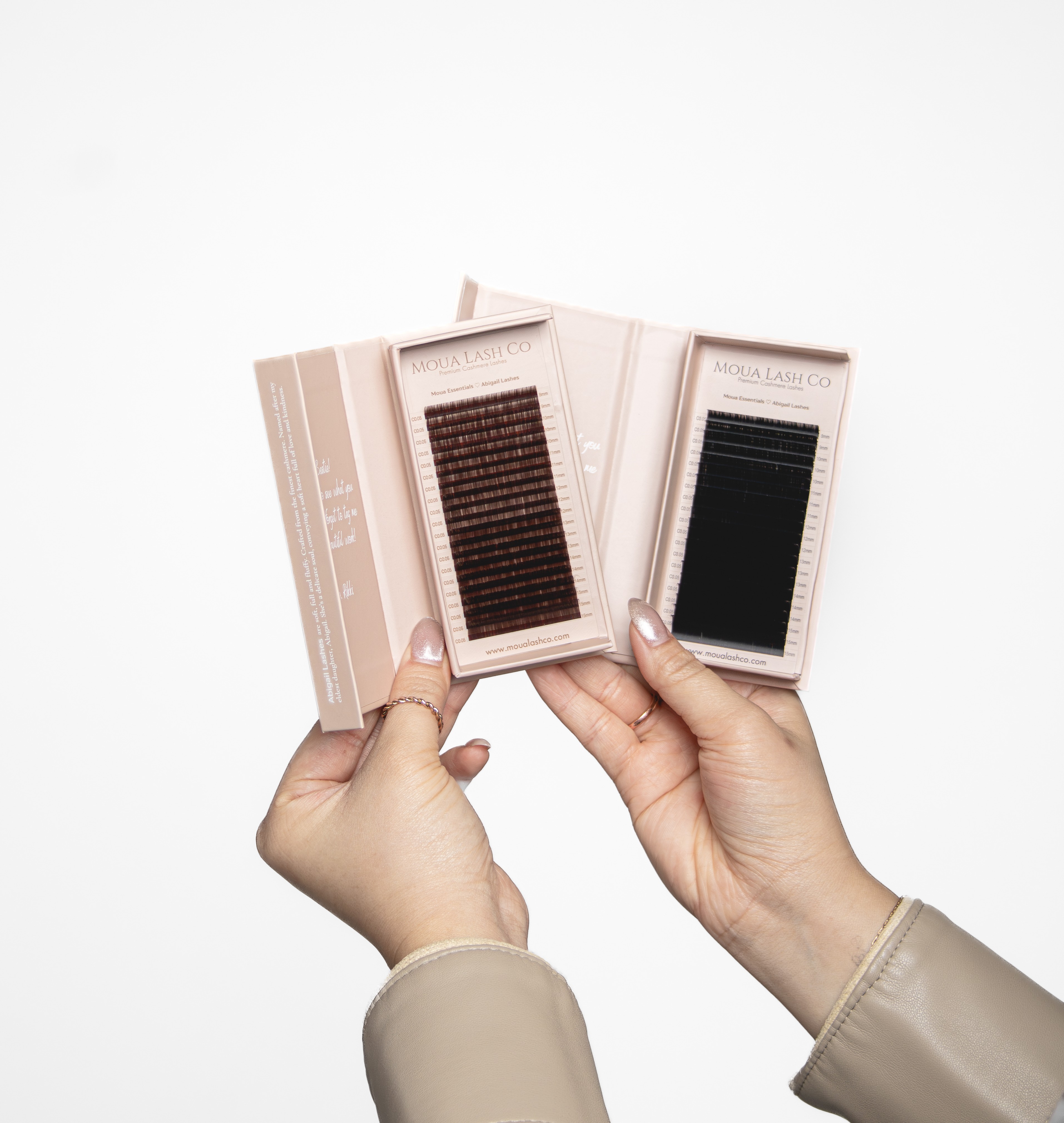 Abigail Lashes - Moua Lash Co